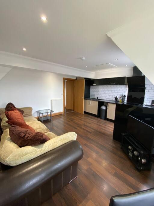 Spacious 2 Bed In Centre Apartamento